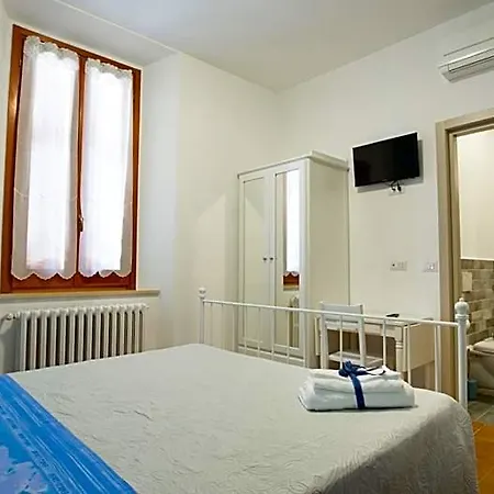 Nocleg ze śniadaniem Marlin 4*